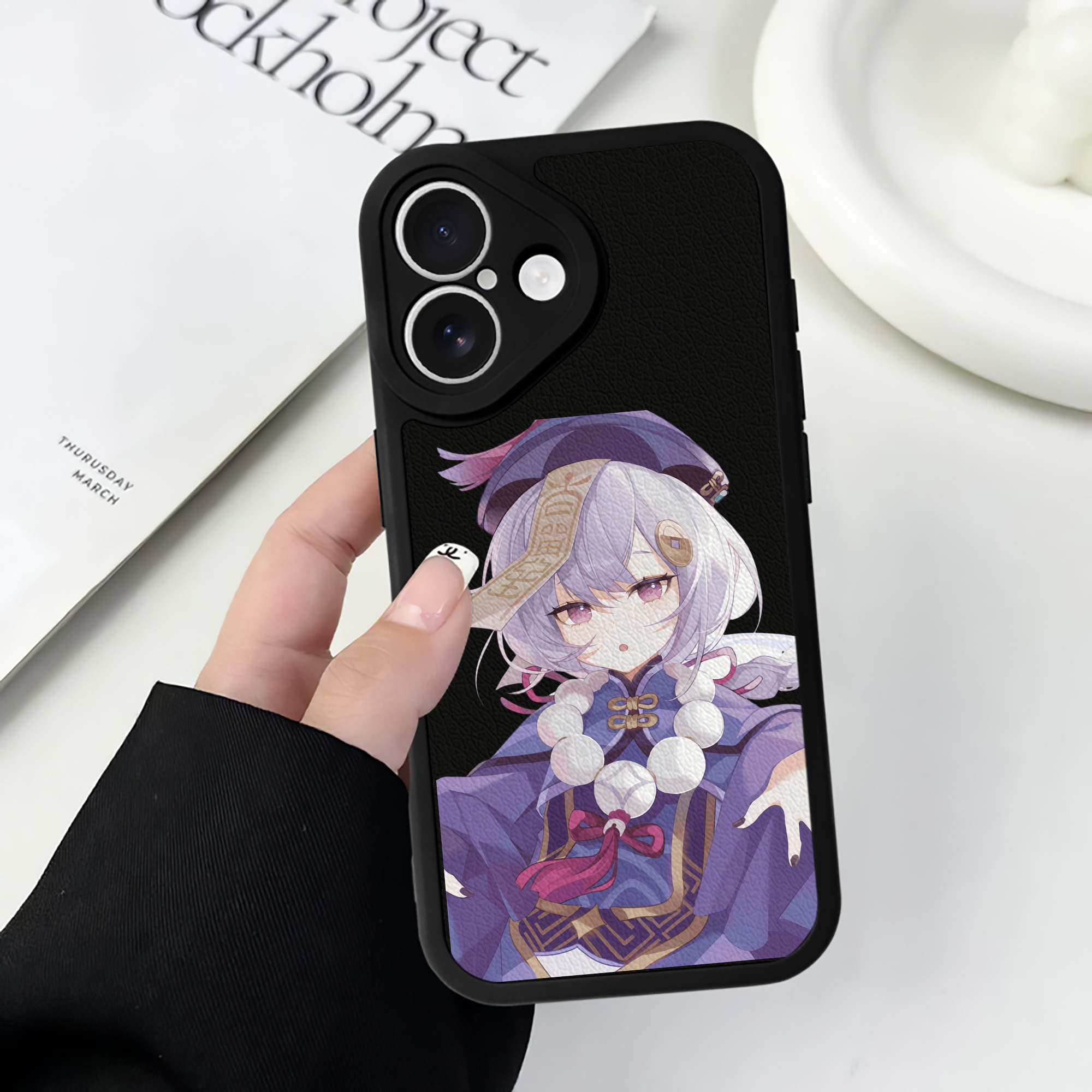 げんし神 七七 なな  genshin Nana 【iPhone 16シリーズ対応】シリコンスマホケース（レザー調） 材質：シリコン